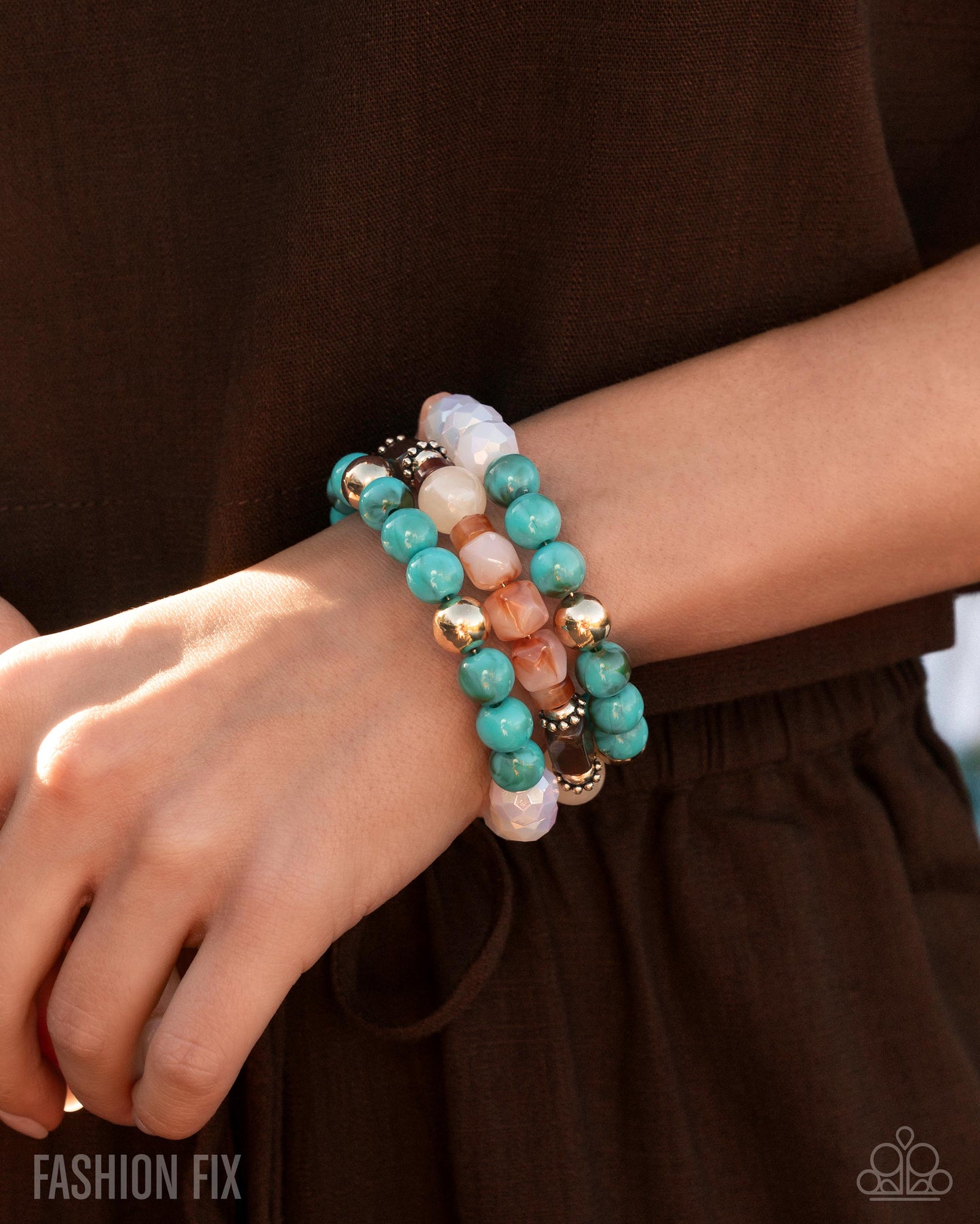 Glimpses of Malibu - Complete Trend Blend Necklace: "Earnest Elevation - Multi"