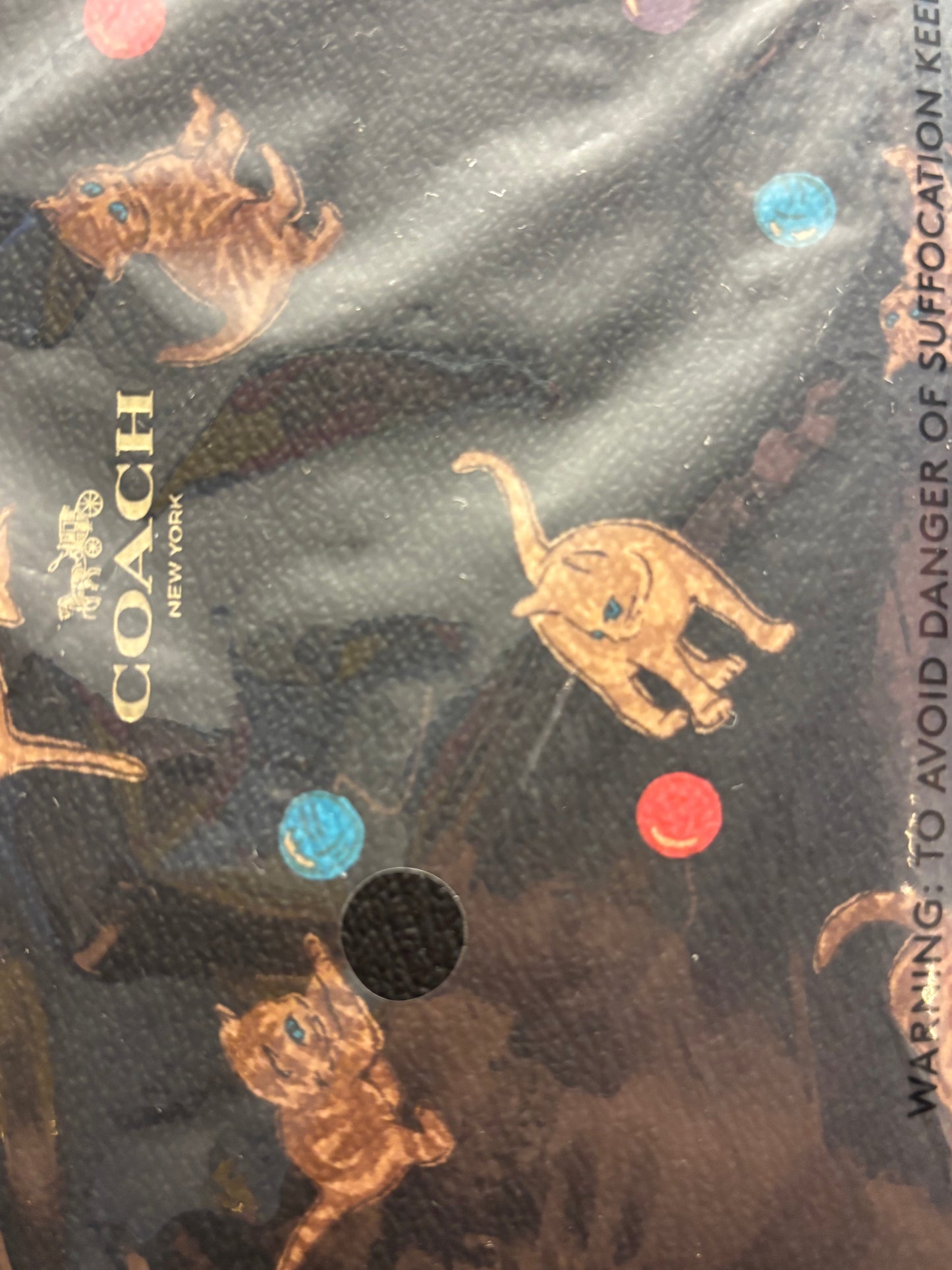 Coach Women's Corner Zip Wristlet Signature Cat Print